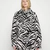 Patrizia Pepe JACKET - Winter Coat - Black/white -Patrizia Pepe Shop 0529318dbc9e40c497e3a4b8abc24b1a