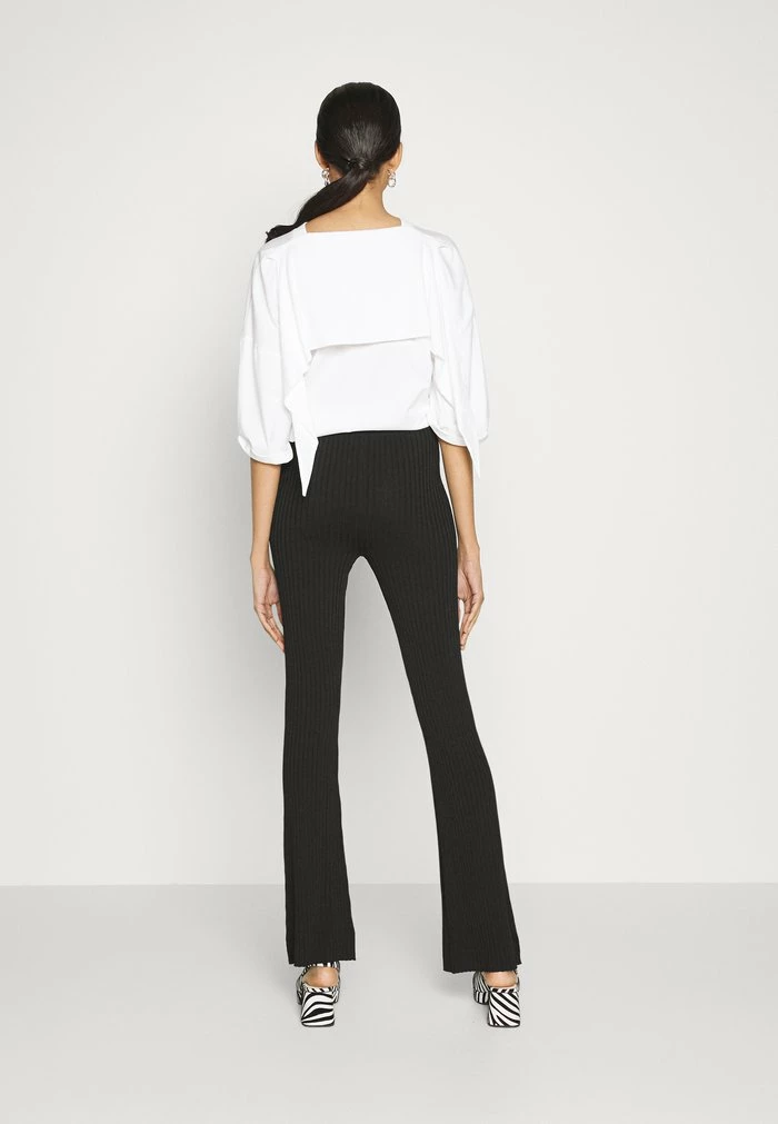 PANTALONI TROUSERS - Trousers - nero Patrizia Pepe PANTALONI TROUSERS - Trousers - Nero -Patrizia Pepe Shop 0be312fca4284d64991ea806851dbf7d