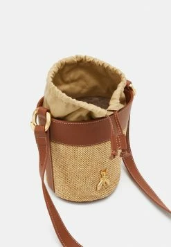 Patrizia Pepe SUMMER BUCKET - Across Body Bag - Natural -Patrizia Pepe Shop 0d1616686b4841fca26511d7e3ec9264