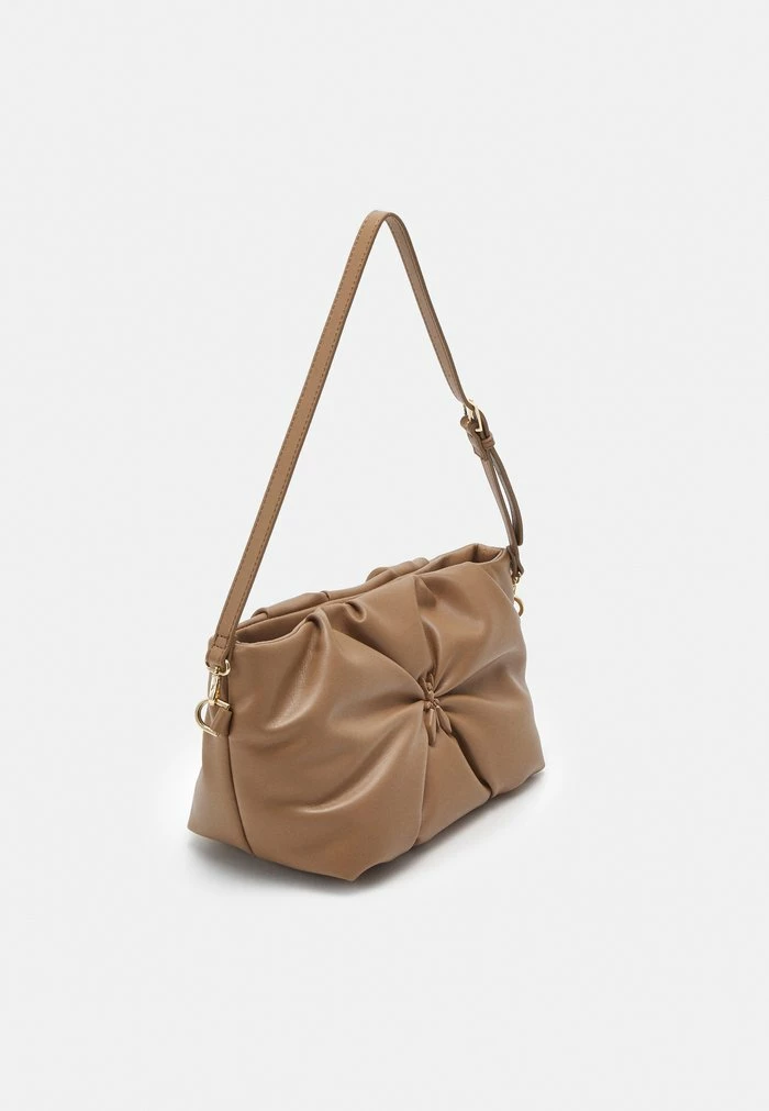 BORSA BAG SOFT - Across body bag - ocean sand Patrizia Pepe BORSA BAG SOFT - Across Body Bag - Ocean Sand -Patrizia Pepe Shop 0ecb366f683e4141b833845635b8910c