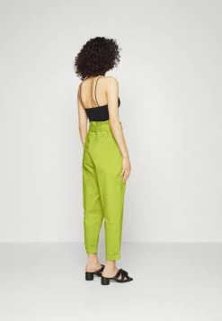 Patrizia Pepe PANTALONI TROUSERS - Trousers - Avocado Green -Patrizia Pepe Shop 0ff99bab429a4c8892d3d9e91f441be9
