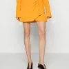 Patrizia Pepe GONNA - Mini Skirt - Sun Orange 2 Patrizia Pepe GONNA - Mini Skirt - Sun Orange -Patrizia Pepe Shop 11b8b695644e4c1f91cf436c6293deb4