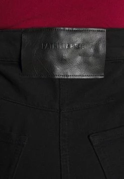 Patrizia Pepe PANTALONI TROUSERS - Straight Leg Jeans - Nero 8 Patrizia Pepe PANTALONI TROUSERS - Straight Leg Jeans - Nero -Patrizia Pepe Shop 159796343f854dd7b71996075c3d0901