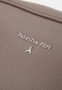 Patrizia Pepe CAMERA CASE - Across Body Bag - Dark Tatami -Patrizia Pepe Shop 1692d98f610f442c97f0270dca7cba99