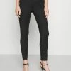 Patrizia Pepe PANTALONI TROUSERS - Trousers - Nero -Patrizia Pepe Shop 1c106145d5f0490ca7a06f65c730abbf