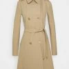Patrizia Pepe Trenchcoat - Triking Beige -Patrizia Pepe Shop 29b7f89ae89c4fe0b9bb867adbe925d7