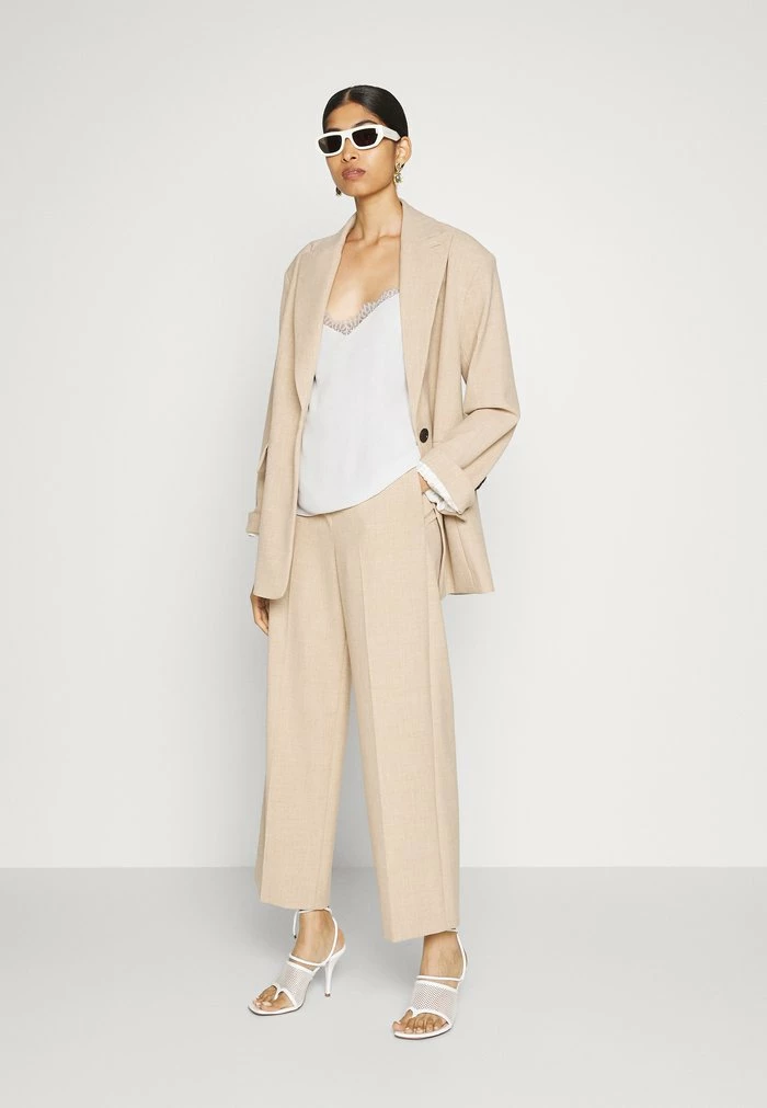 Top - bianco Patrizia Pepe Top - Bianco -Patrizia Pepe Shop 2bd5c8b99c8b44efa52b057483f5737b