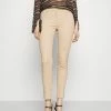 Patrizia Pepe PANTALONI TROUSERS - Trousers - Triking Beige -Patrizia Pepe Shop 2f424dfdcdcc4fa5b21d5ea51c2350ed