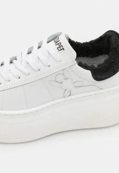 Patrizia Pepe Trainers - White/black -Patrizia Pepe Shop 36c49f1319224adb9ed522d5d442fe1e