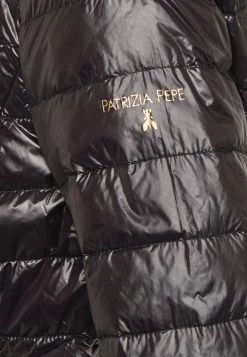 Patrizia Pepe PIUMINO JACKET - Down Jacket - Nero 4 Patrizia Pepe PIUMINO JACKET - Down Jacket - Nero -Patrizia Pepe Shop 3f604ecd431241f0ab1ea72b4bc5aec7
