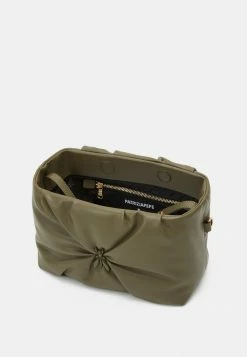 Patrizia Pepe BORSA BAG SOFT - Across Body Bag - Siren Green -Patrizia Pepe Shop 3f9c324060e74ff9971567e5fdde98d6