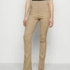 Patrizia Pepe PANTALONI TROUSERS - Trousers - Triking Beige 2 Patrizia Pepe PANTALONI TROUSERS - Trousers - Triking Beige -Patrizia Pepe Shop 40466b63fa5e4085a7d2b71fd25441c5