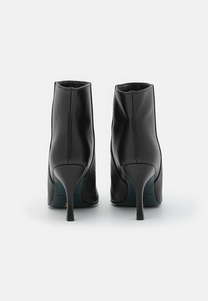 Classic ankle boots - nero Patrizia Pepe Classic Ankle Boots - Nero -Patrizia Pepe Shop 4263782cf1ca4295b2a52236ea1ad343