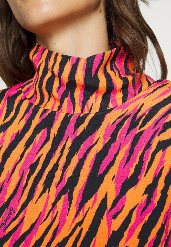 ABITO DRESS - Cocktail dress / Party dress - orange rose Patrizia Pepe ABITO DRESS - Cocktail Dress / Party Dress - Orange Rose -Patrizia Pepe Shop 45da60d7911a47ddb91c3f110f7ab361