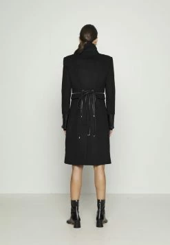 Patrizia Pepe Classic Coat - Black -Patrizia Pepe Shop 494d58e1bf824c0f8c935a50c5a7076a