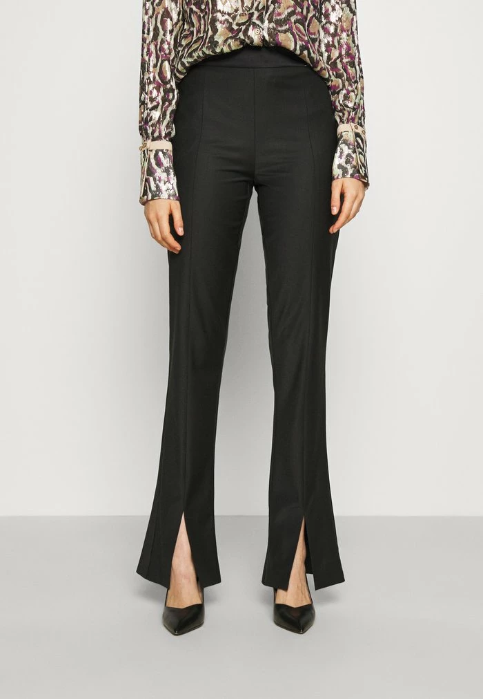 TROUSERS - Trousers - nero Patrizia Pepe TROUSERS - Trousers - Nero -Patrizia Pepe Shop 4d94e91b42534f86ba68a975b5055f13