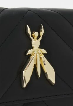 Patrizia Pepe FLY QUILTED CROSSBODY - Across Body Bag - Nero -Patrizia Pepe Shop 57c96e34f5614b67aab7be6a5f7c5945