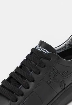 Patrizia Pepe Trainers - Black Tonal -Patrizia Pepe Shop 5f39b60d9c124f55be98760121baa680