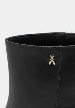 Patrizia Pepe Classic Ankle Boots - Nero 8 Patrizia Pepe Classic Ankle Boots - Nero -Patrizia Pepe Shop 6921be8c0d8c4ed5ab26faeac8ad0147