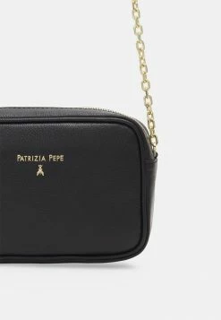 Patrizia Pepe CAMERA CASE - Across Body Bag - Nero -Patrizia Pepe Shop 745f05542bf846c99101e7c219ce8117
