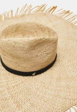Patrizia Pepe SAVAGE HAT - Hat - Sand -Patrizia Pepe Shop 7a8bbecd457542f3b677ef4b3088e4c6