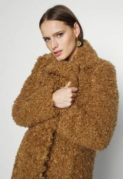 Patrizia Pepe CAPPOTTO COAT - Winter Coat - Brown -Patrizia Pepe Shop 7c64ef7d1a3f4316bd965ccb09953983