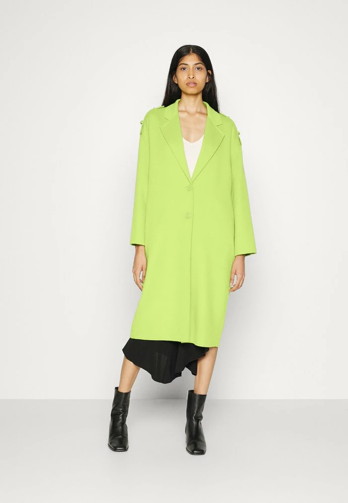 CAPPOTTO COAT - Classic coat - asparagus Patrizia Pepe CAPPOTTO COAT - Classic Coat - Asparagus -Patrizia Pepe Shop 7e381025be1640d3aa125c2b5fe68f90