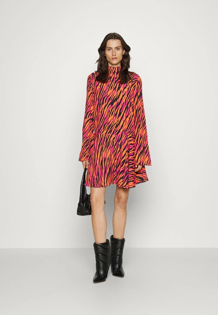 ABITO DRESS - Cocktail dress / Party dress - orange rose Patrizia Pepe ABITO DRESS - Cocktail Dress / Party Dress - Orange Rose -Patrizia Pepe Shop 8096279da7fc4db8aad14472c667efcf