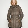 Patrizia Pepe PIUMINO JACKET - Winter Coat - Walnut Green 1 Patrizia Pepe PIUMINO JACKET - Winter Coat - Walnut Green -Patrizia Pepe Shop 8ac013b3afa240f3b919876b3f44fae6