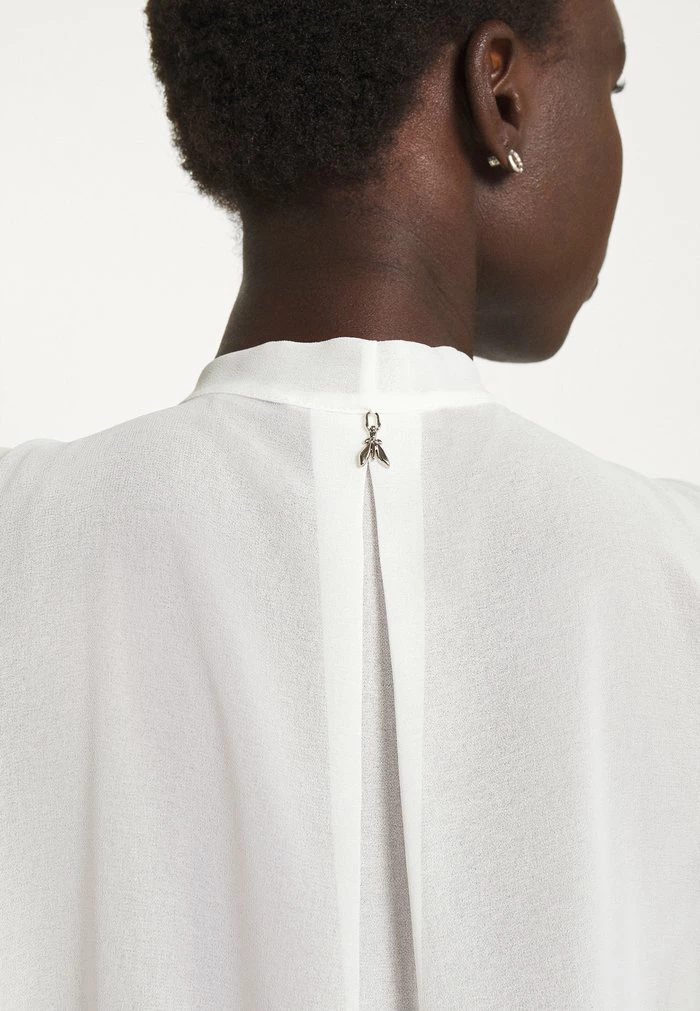 CAMICIA - Blouse - bianco Patrizia Pepe CAMICIA - Blouse - Bianco -Patrizia Pepe Shop 8b69635c75ba4e38a756a3c44623a529