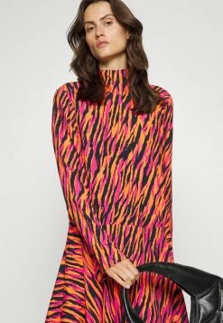 Patrizia Pepe ABITO DRESS - Cocktail Dress / Party Dress - Orange Rose 7 Patrizia Pepe ABITO DRESS - Cocktail Dress / Party Dress - Orange Rose -Patrizia Pepe Shop 8b90e23fc5f24ffa87a418c37d5ce2b4