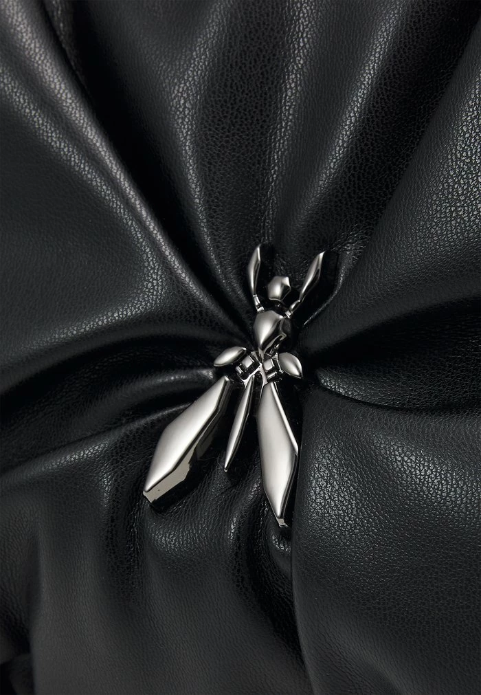 FLY PILLOW STUDS CROSSBODY - Across body bag - nero Patrizia Pepe FLY PILLOW STUDS CROSSBODY - Across Body Bag - Nero -Patrizia Pepe Shop 8f64011ed2d249d1a7c3095297dbdfc0