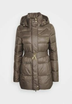 Patrizia Pepe PIUMINO JACKET - Winter Coat - Walnut Green 11 Patrizia Pepe PIUMINO JACKET - Winter Coat - Walnut Green -Patrizia Pepe Shop 8f7f1295660d4478a997d7abb698b5d0