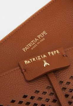 Patrizia Pepe CITY SHOPPER - Tote Bag - Soft Brown -Patrizia Pepe Shop 98fa25a693504c1b81309cf2e65527c4