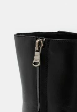 Patrizia Pepe Classic Ankle Boots - Nero 8 Patrizia Pepe Classic Ankle Boots - Nero -Patrizia Pepe Shop 9a71f7b087f14bb18e9bf4ba86baee64