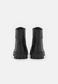 Patrizia Pepe High-top Trainers - Nero -Patrizia Pepe Shop a31dd011124c4dd999c58285b95787bb