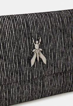 Patrizia Pepe FLY GLITTER - Clutch - Silver/black 4 Patrizia Pepe FLY GLITTER - Clutch - Silver/black -Patrizia Pepe Shop ae231de6e13047d3a07c432e25730161