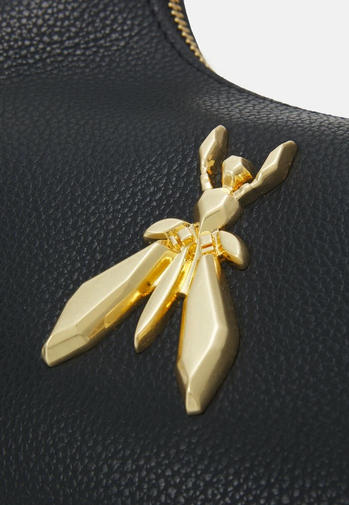 FLY HOBO - Handbag - nero Patrizia Pepe FLY HOBO - Handbag - Nero -Patrizia Pepe Shop b903a0d15ff94acf8f0603787c9b4daf