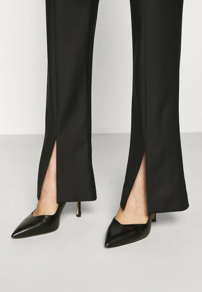 TROUSERS - Trousers - nero Patrizia Pepe TROUSERS - Trousers - Nero -Patrizia Pepe Shop bb7fb20ee46242718c90787100d744b4