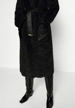 Patrizia Pepe CAPPOTTO COAT - Classic Coat - Nero -Patrizia Pepe Shop bcc80749410b4d08a5c6e7cea5fde2ee