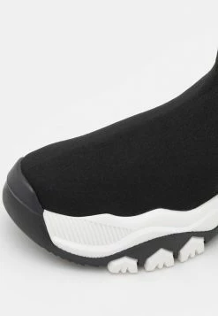 Patrizia Pepe High-top Trainers - Nero 8 Patrizia Pepe High-top Trainers - Nero -Patrizia Pepe Shop beaa72af70e041d8a1f996d4113c4d96