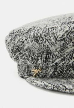 Patrizia Pepe HAT - Hat - Black/white -Patrizia Pepe Shop bf9c00e3a69a45c6afc9b9e0970b56ad