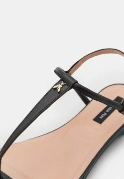 Patrizia Pepe T-bar Sandals - Granadine Red 7 Patrizia Pepe T-bar Sandals - Granadine Red -Patrizia Pepe Shop c016842db1d84b9e93fc706b33cba695