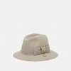 Patrizia Pepe Hat - Camel Beige -Patrizia Pepe Shop c7ca49515c0c4bd3948ca3a29da520e1