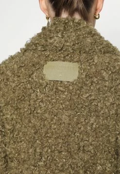 Patrizia Pepe CAPPOTTO COAT - Winter Coat - Siren Green -Patrizia Pepe Shop c7ed64fc2ff645779171fc5fdf928147