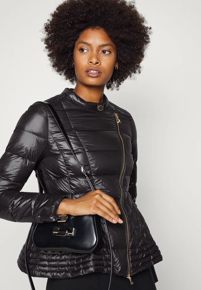 JACKET - Down jacket - nero Patrizia Pepe JACKET - Down Jacket - Nero -Patrizia Pepe Shop cbdcf66f1a794e51b434ec088e3acb7c