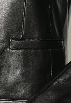 Patrizia Pepe GIUBBOTTO JACKET - Leather Jacket - Nero 7 Patrizia Pepe GIUBBOTTO JACKET - Leather Jacket - Nero -Patrizia Pepe Shop d5e5dd812e2745fb90423e8f0a5768a3