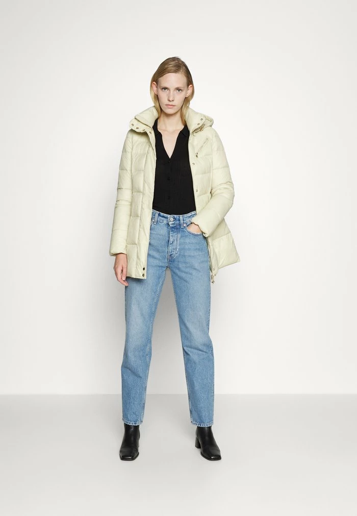 PIUMINO - Winter jacket - buttery white Patrizia Pepe PIUMINO - Winter Jacket - Buttery White -Patrizia Pepe Shop d996cc6fc1264497972294020d93f3c0