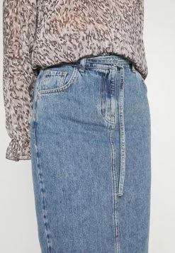 Patrizia Pepe GONNA - Pencil Skirt - Light Indigo Wash -Patrizia Pepe Shop d9d156cf15f64eb9bb75032d0e078dc0