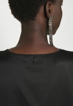Patrizia Pepe CAMICIA BLOUSE - Basic T-shirt - Nero 7 Patrizia Pepe CAMICIA BLOUSE - Basic T-shirt - Nero -Patrizia Pepe Shop da5d1da98009488ca0e28f068098288a